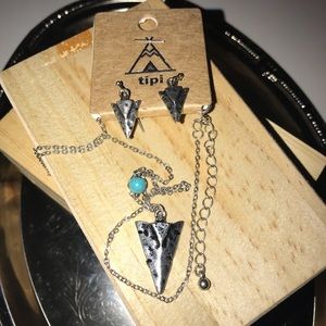Arrow necklace and earrings